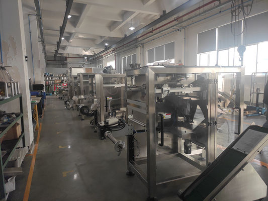 เครื่องบรรจุอัตโนมัติตั้ง 2.5kw / 220V สําหรับการเติมและการสร้างฟังก์ชัน